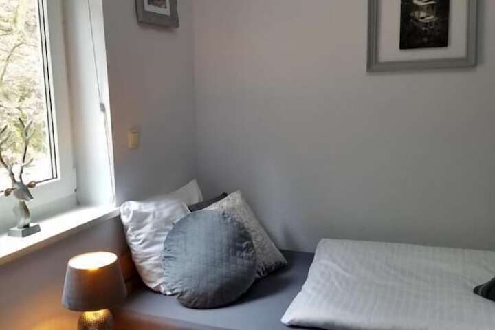 Room 2 of 43