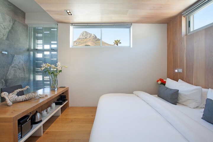 Room 9 of 58