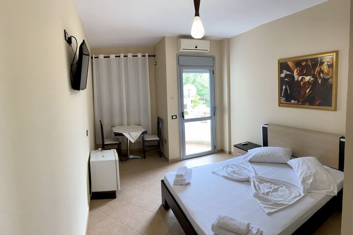 Room 17 of 54