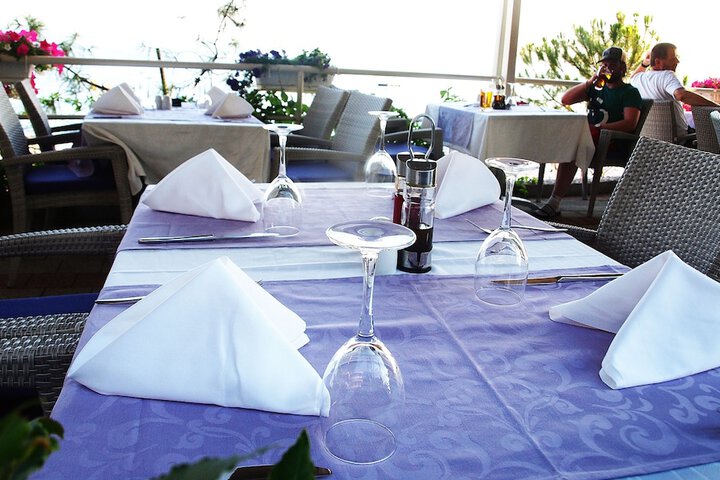 Dining 177 of 196
