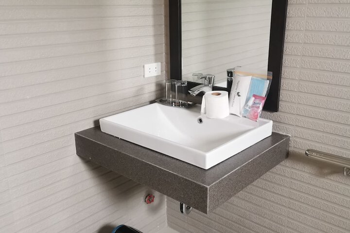 Room 30 of 58