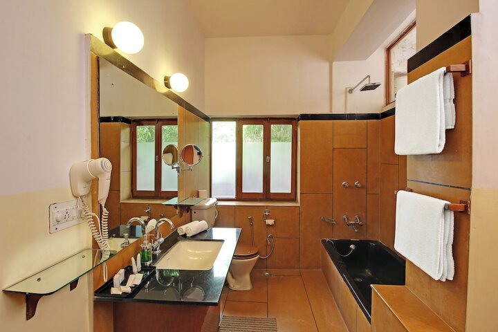 Room 28 of 53