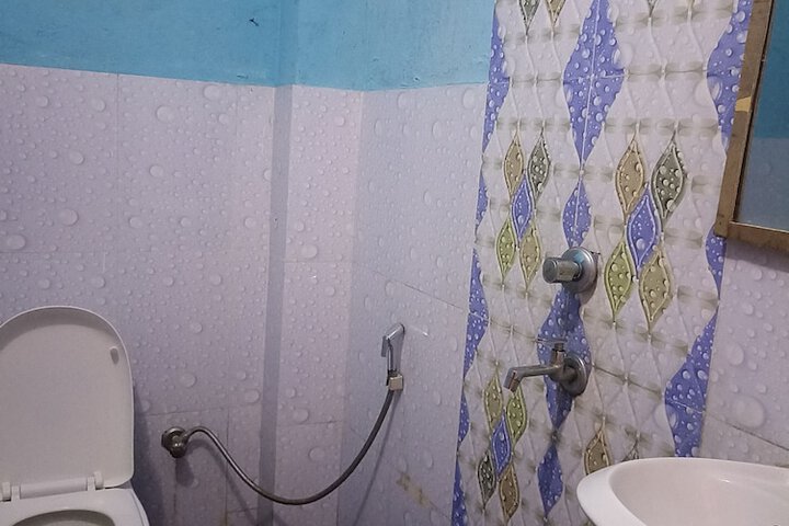 Room 10 of 15