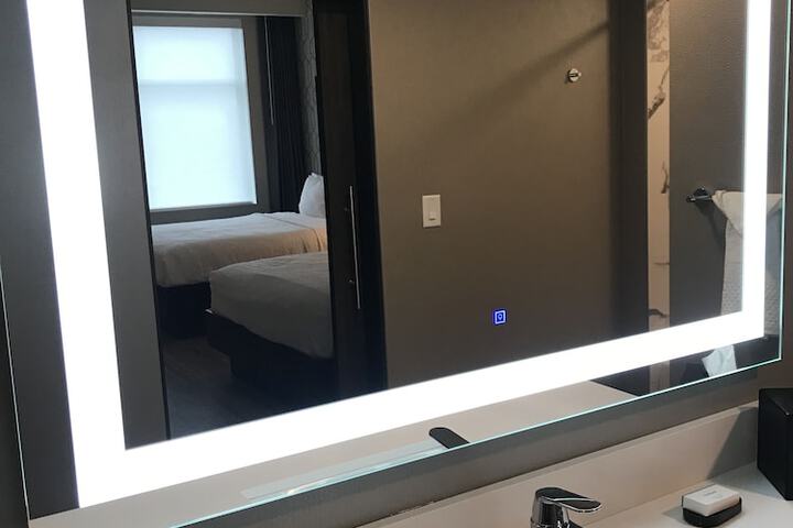 Bathroom amenities