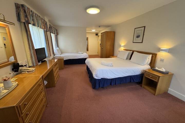 Room 42 of 109