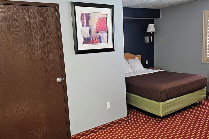 Room 12 of 49