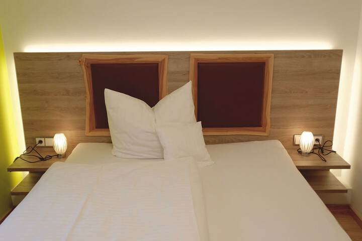 Room 9 of 44