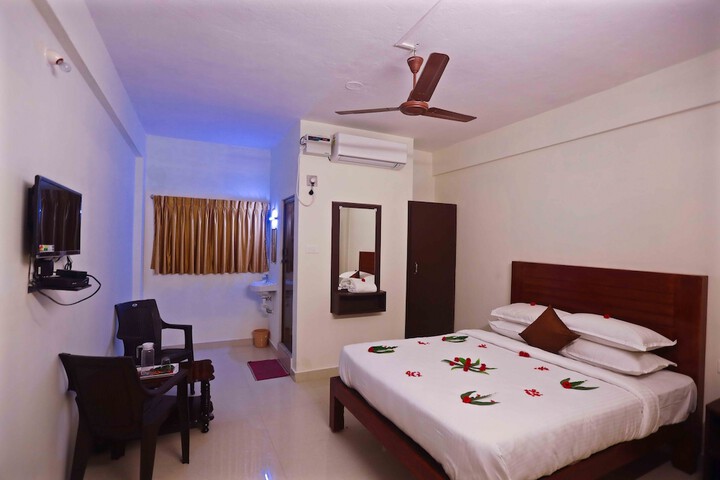 Room 10 of 29