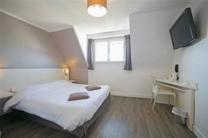 Room 34 of 60