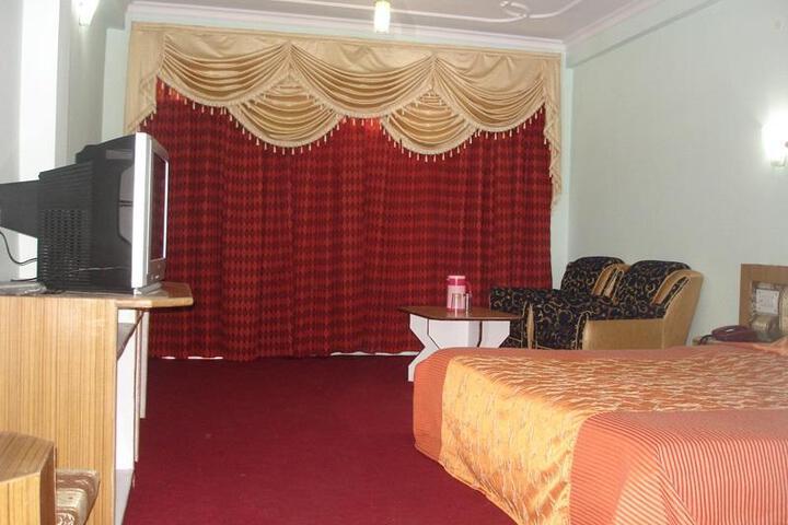 Room 3 of 5