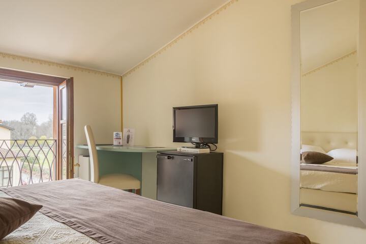 Room 11 of 54