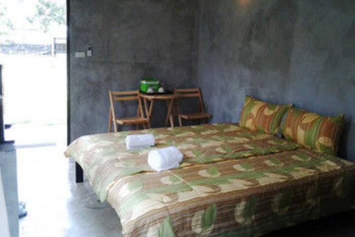 Room 14 of 36