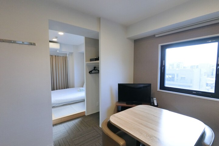 Room 7 of 20