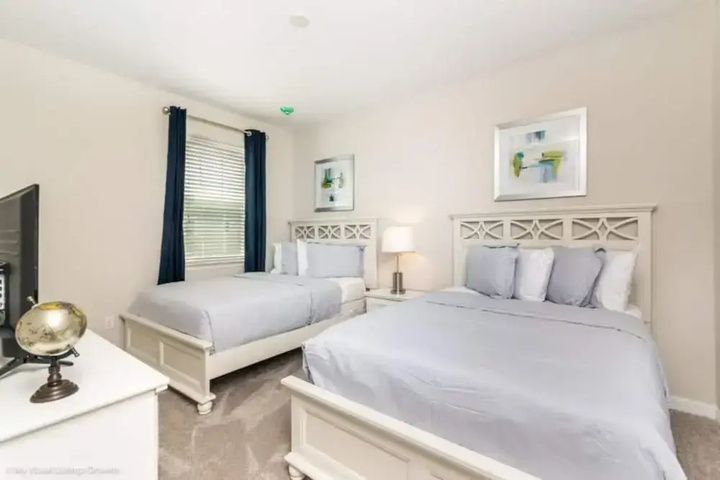 Room 3 of 26