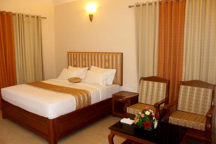 Room 2 of 67