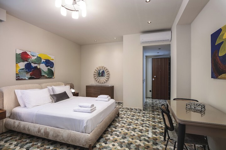 Room 7 of 130