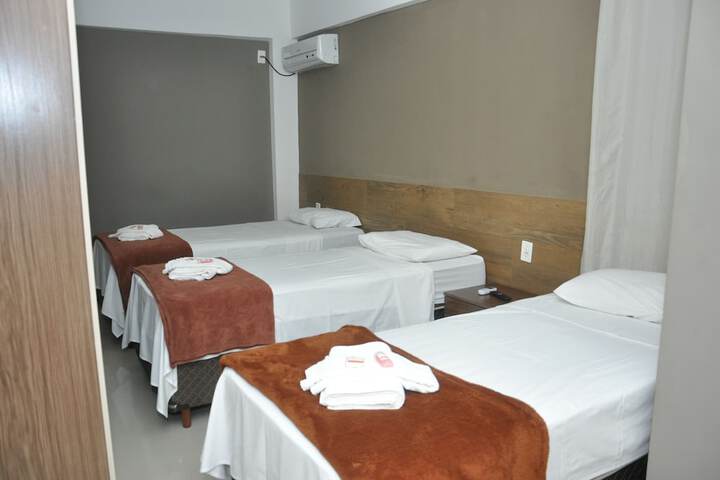 Room 7 of 32