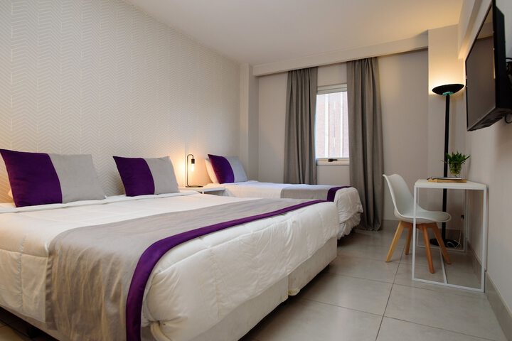 Room 16 of 28