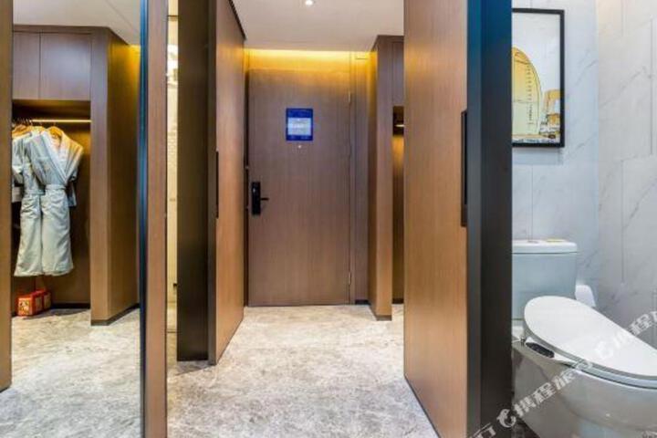 Hampton by Hilton Beijing Daxing Flower of The World