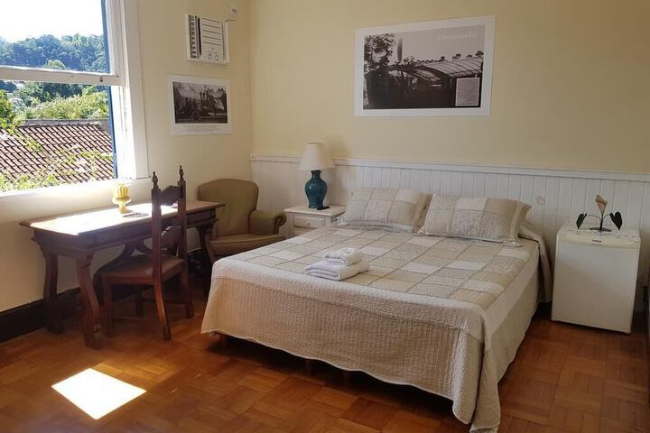 Room 6 of 23