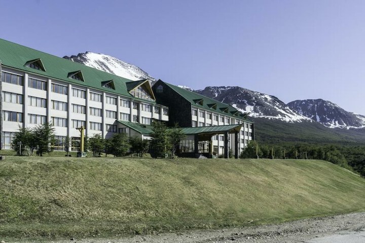 Hotel Exterior 107 of 125