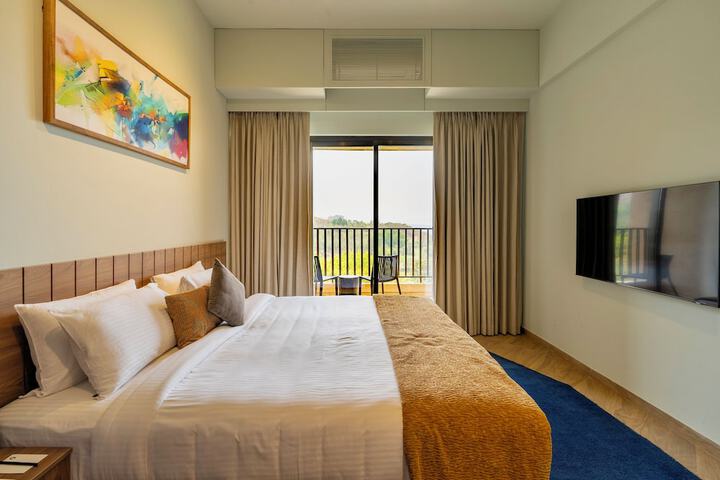 Room 40 of 103
