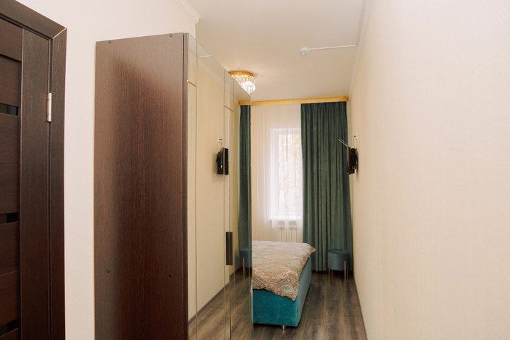 Room 26 of 32