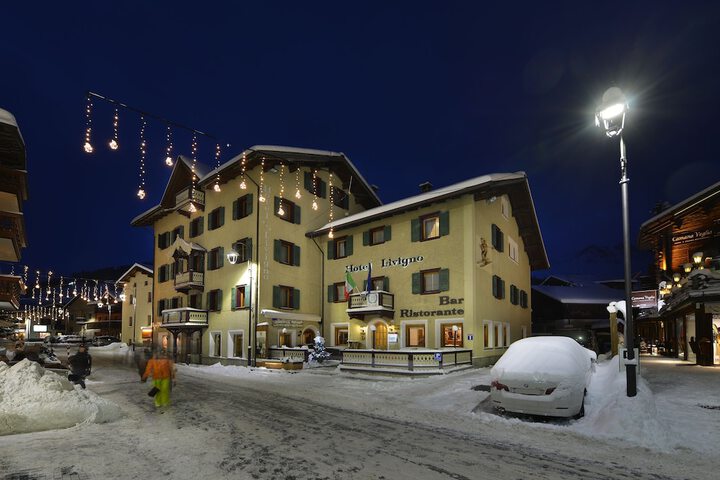 Hotel 35 of 37
