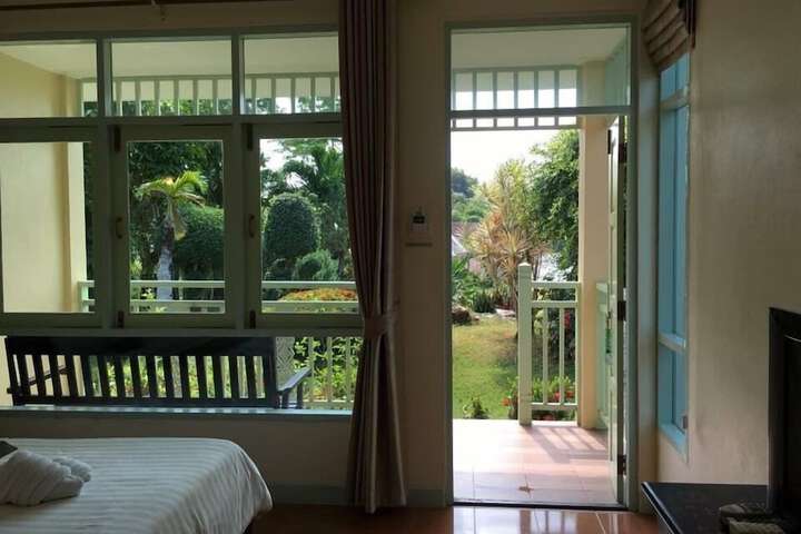Room 30 of 63