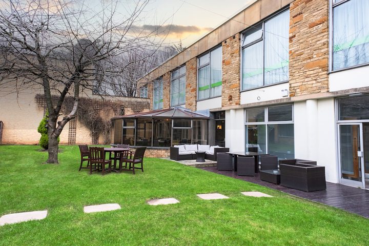 Terrace/Patio 72 of 82