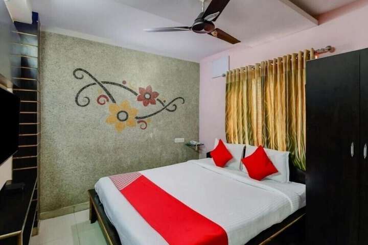 Room 26 of 38