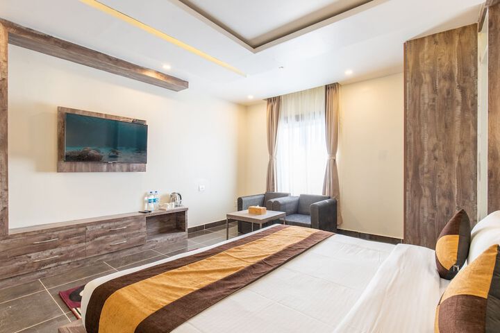Room 14 of 24