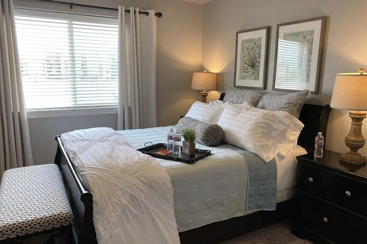 Room 5 of 15