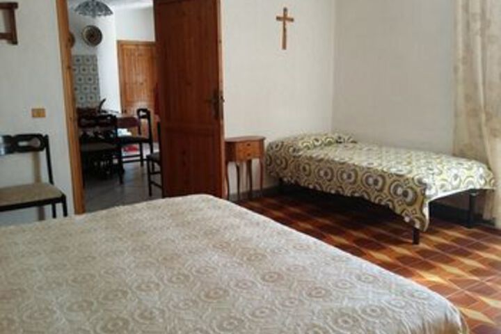 Room 11 of 21