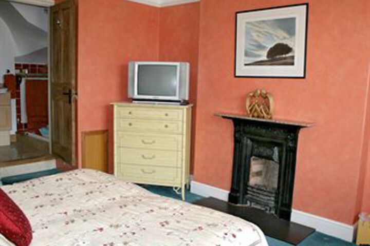 Room 8 of 26