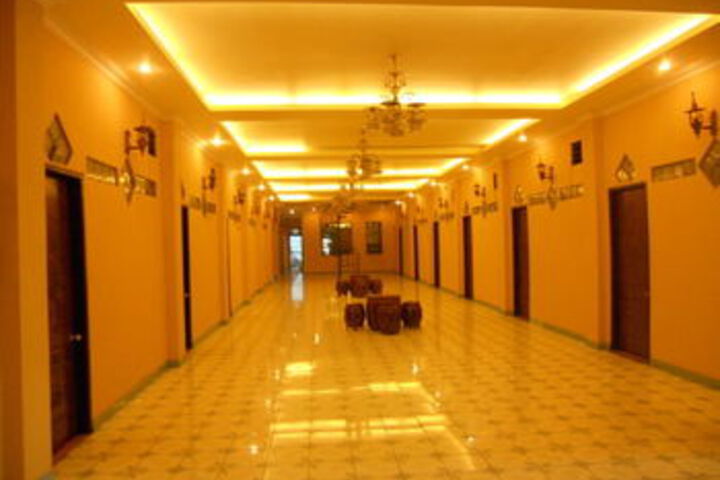 Ballroom/Hall 7 of 9