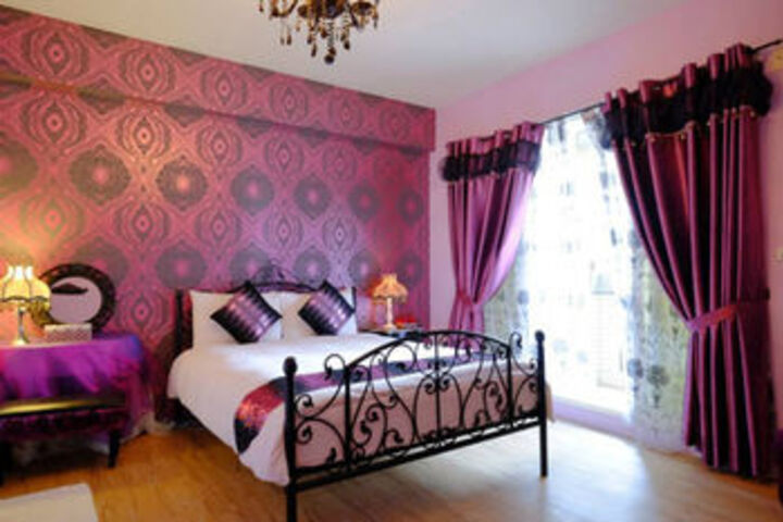 Room 15 of 19