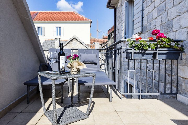 Terrace/Patio 36 of 86