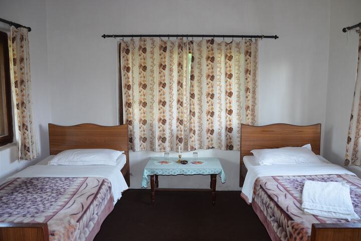 Room 5 of 43