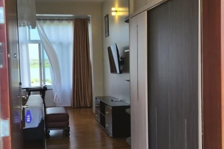 Room 43 of 150