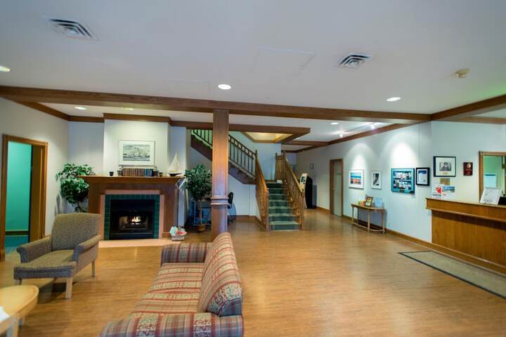 Guest Lobby