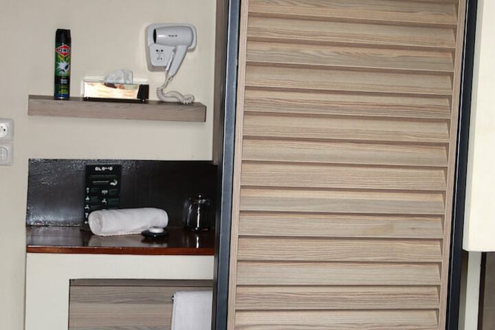 Room amenity