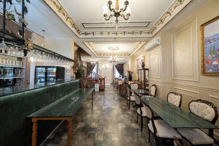 Hotel Interior 7 of 128