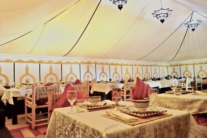 Dining 11 of 25