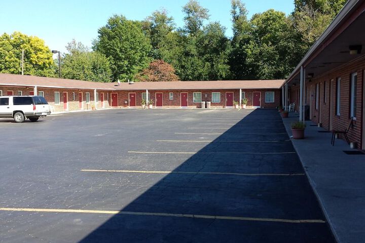 Property Grounds 28 of 37