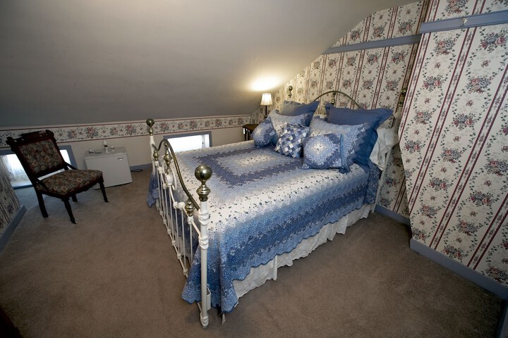 Room 21 of 39