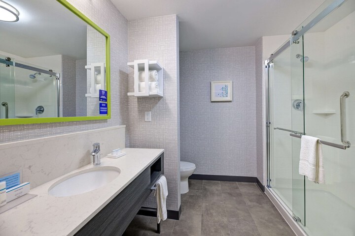 Bathroom shower