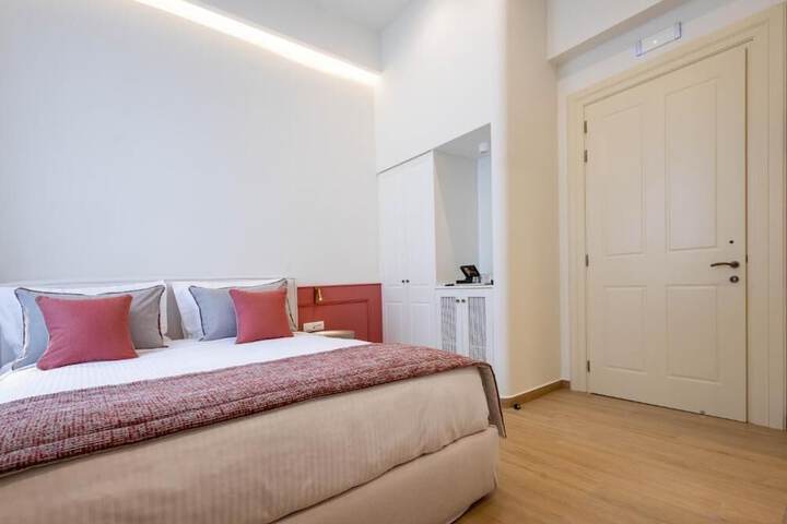 Room 5 of 39