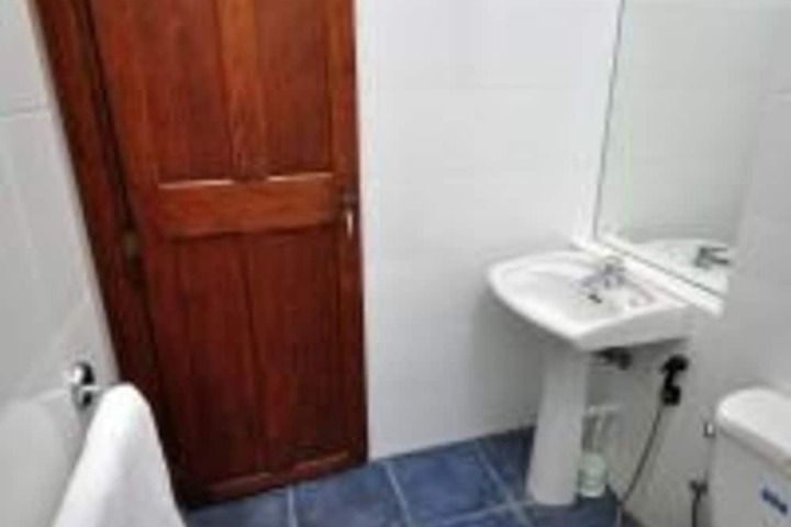 Room 25 of 65