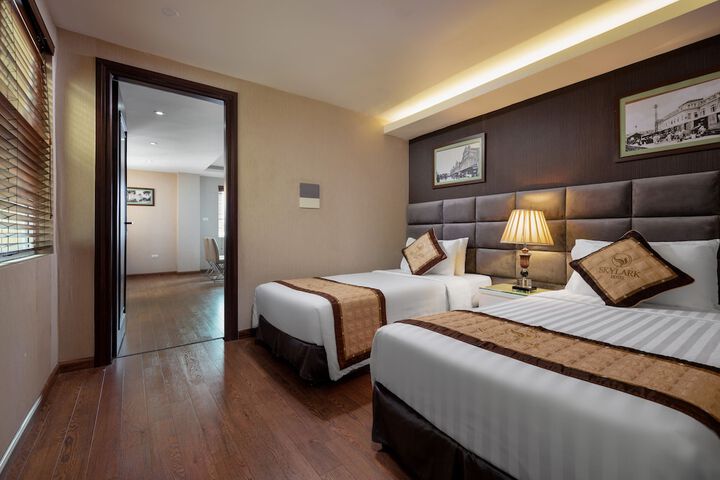 Room 4 of 64